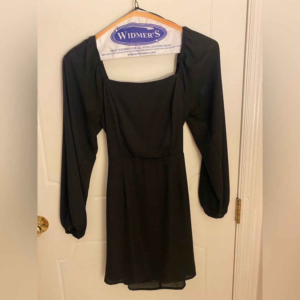 Black dress from Nordstrom. Size XS. Worn once!